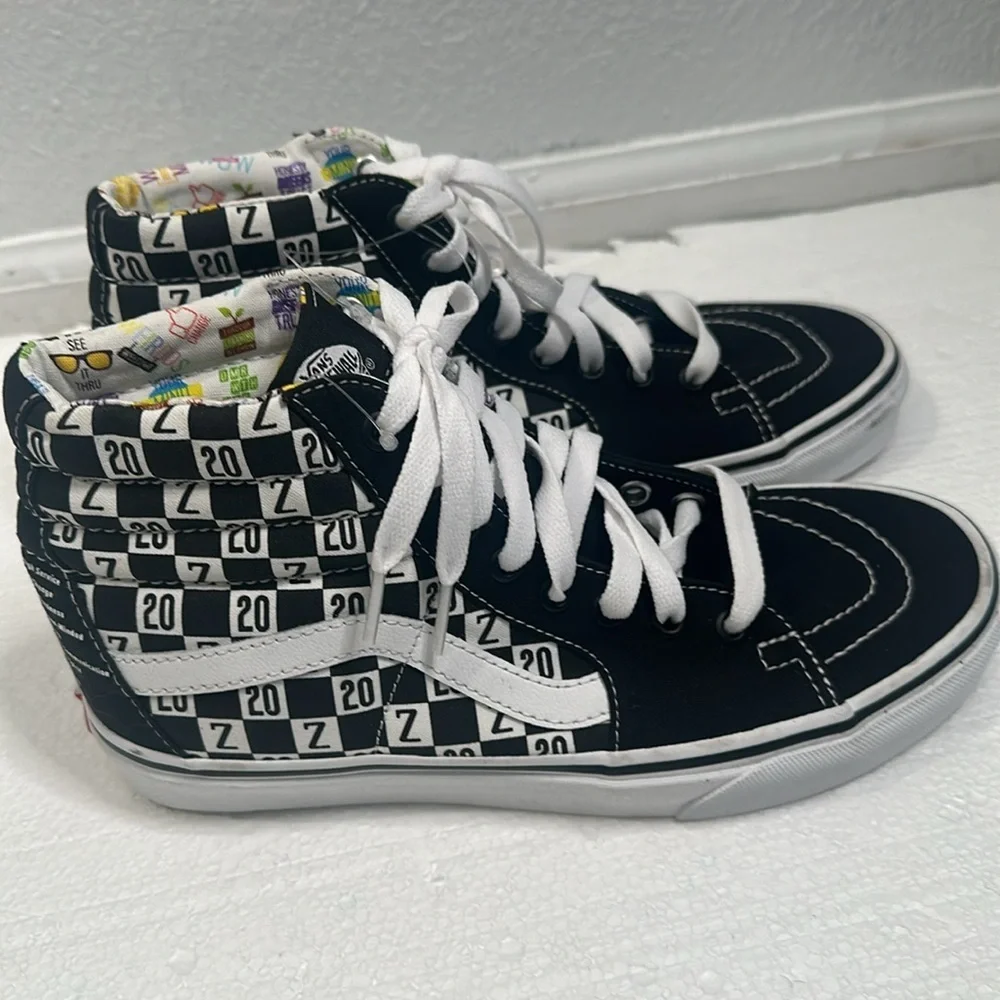 Van skateboard high top sneakers size 6.5 men 8 women black white old sckol